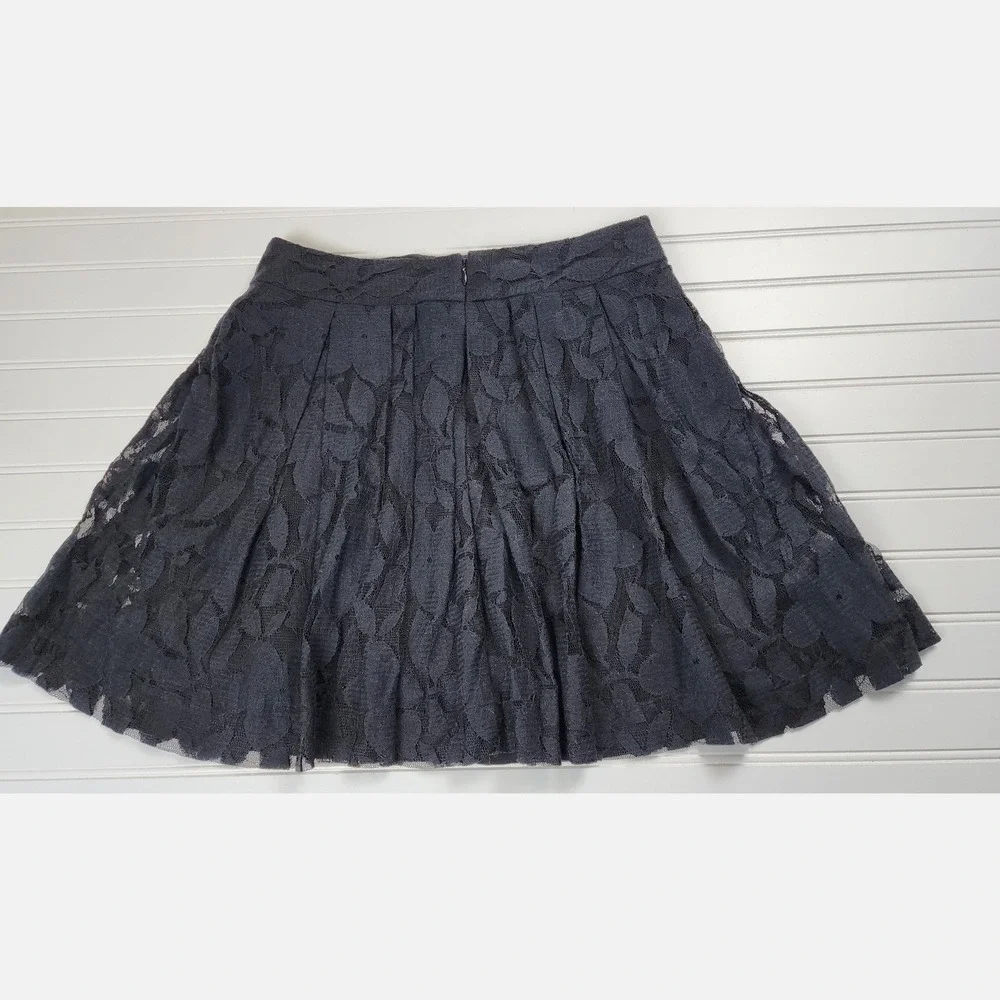 LOFT‎ Womens 4P Black Lace Mini Skirt Petite Lined Fit Flare Cocktail